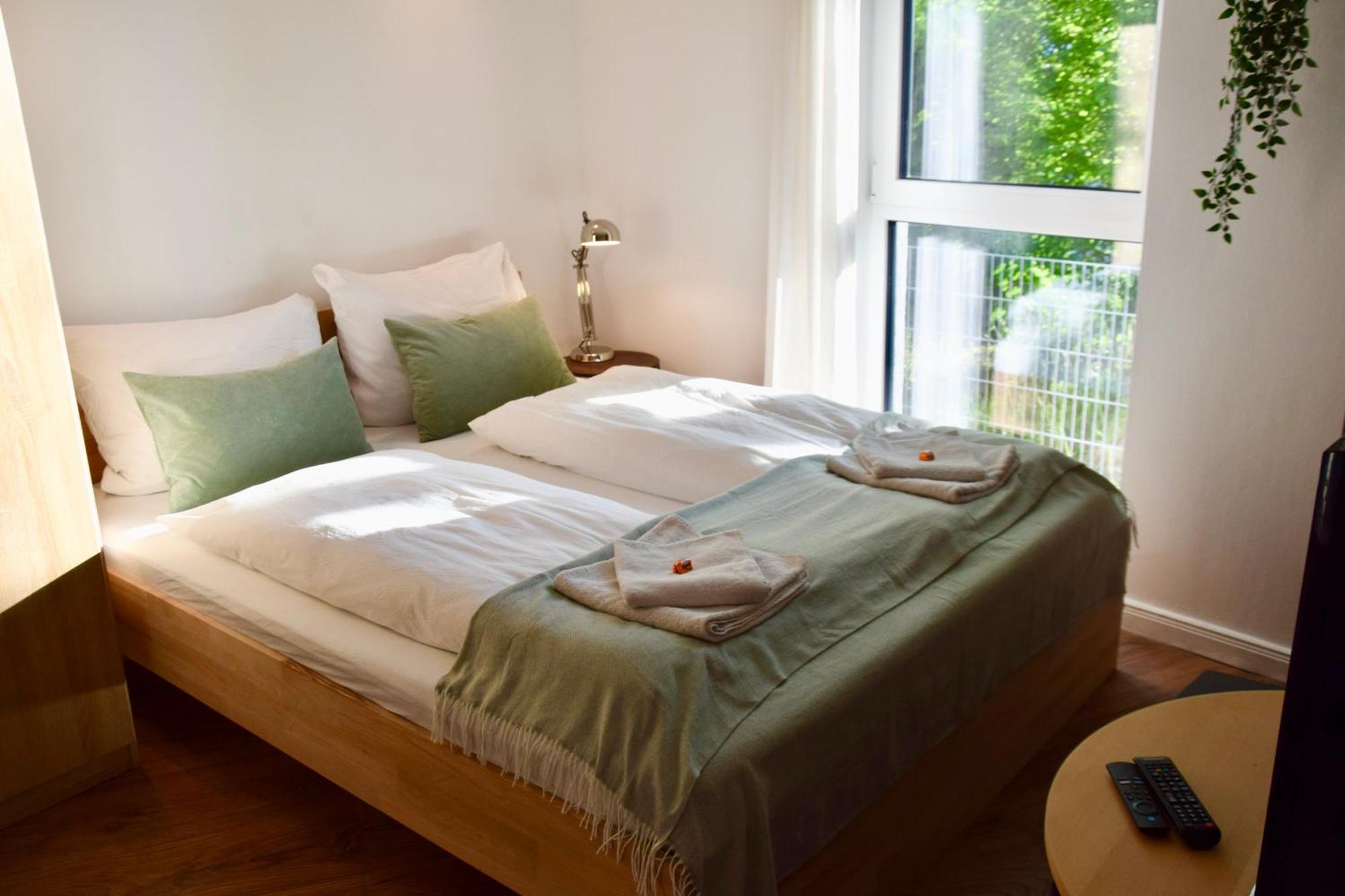 Stilvolle Wohnung Mit Balkon & Parkplatz Rostock Zewnętrze zdjęcie